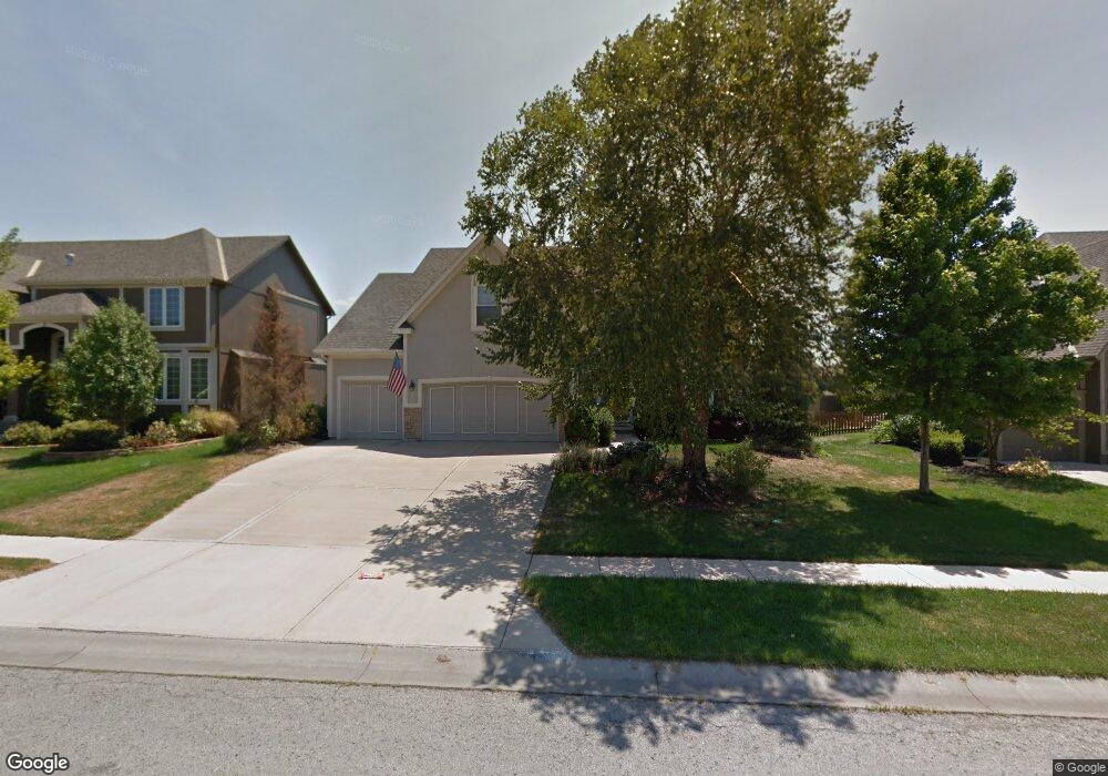 22011 W 56th Terrace, Shawnee, KS 66226 - photo 1