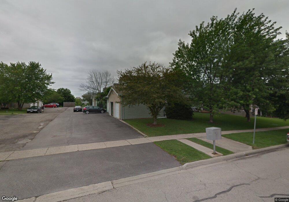 311 Village Creek Dr, Lake In the Hills, IL 60156 - photo 1