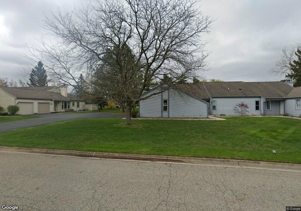 7219 Creekside Dr, Lansing, MI 48917 - photo 1