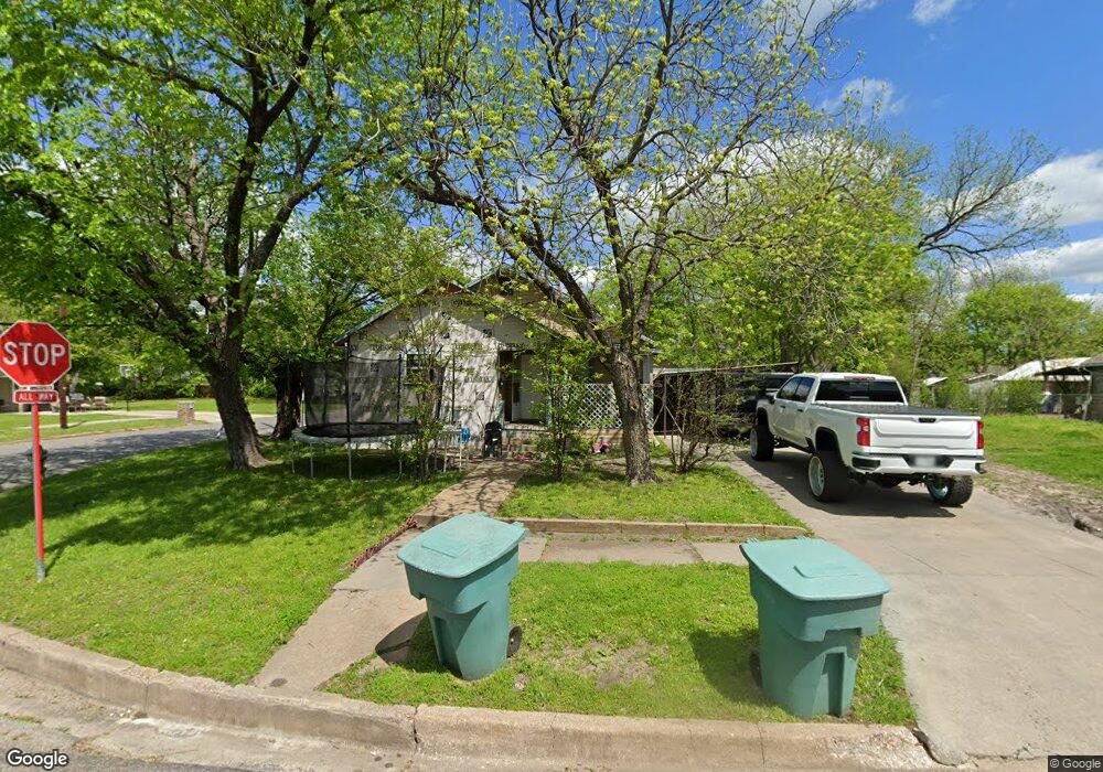 823 N Walnut St, Sherman, TX 75090 - photo 1