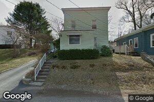 33 Seventh St, Auburn, ME 04210