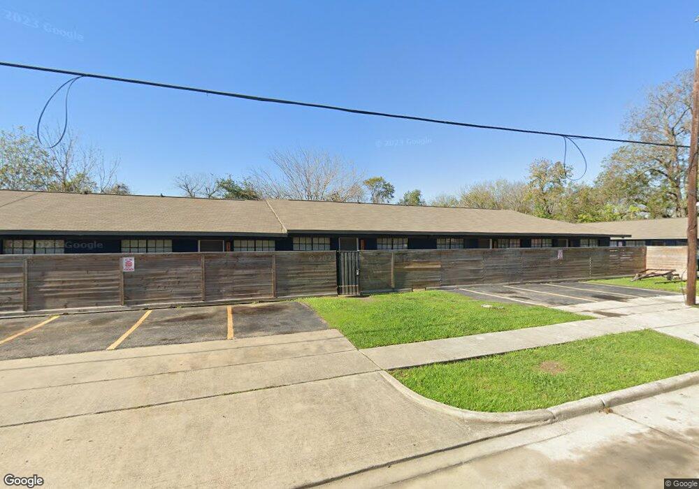 5197 Lavender St unit 5197, Houston, TX 77026 - photo 1