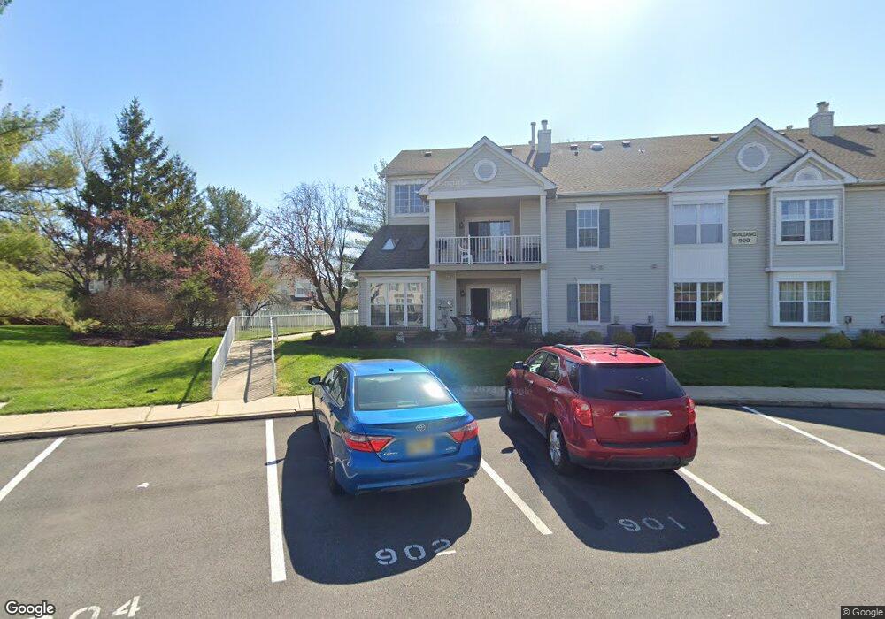 903 Oliphant Ln, Mount Laurel, NJ 08054 - photo 1