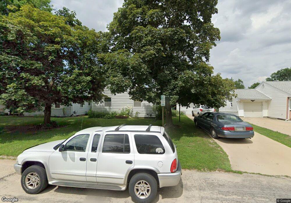 2205 Chandler St SW, Cedar Rapids, IA 52404 - photo 1