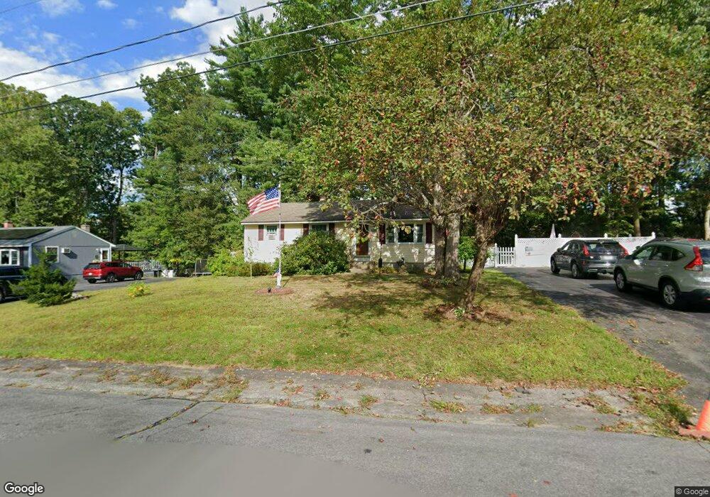 168 Ridgefield Dr, Milford, NH 03055 - photo 1