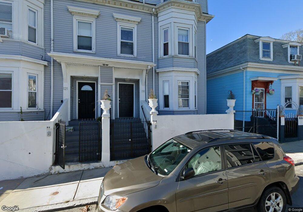 119 George St unit 2-bed 1 bath, Roxbury, MA 02119 - photo 1