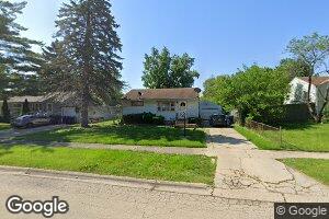 2341 Choctaw Rd, Waukegan, IL 60087