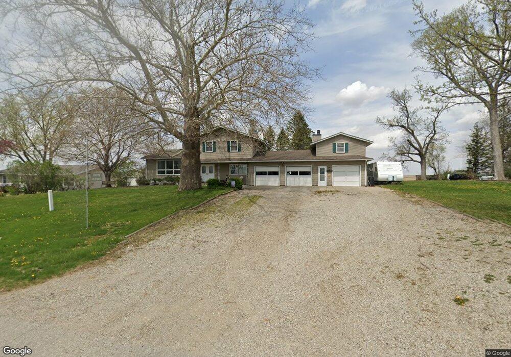 3928 N 4th Ave E, Newton, IA 50208 - photo 1