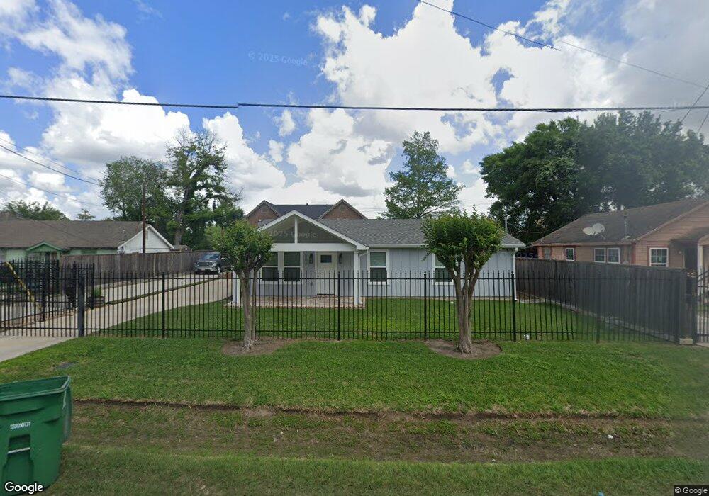 1303 Charnwood St, Houston, TX 77022 - photo 1