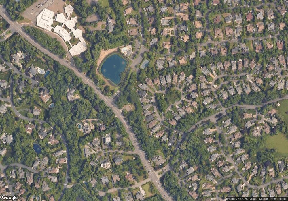 19 Claridge Cir, Manhasset, NY 11030 - photo 1