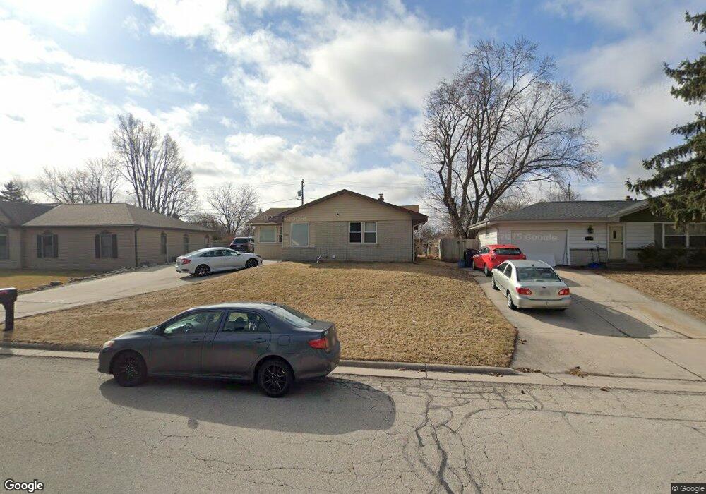 1715 Manitowoc Ave, South Milwaukee, WI 53172 - photo 1