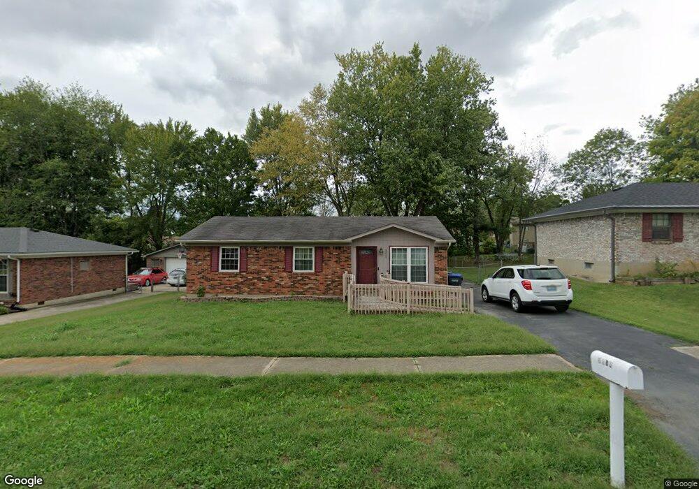 8208 Sandidge Dr, Louisville, KY 40228 - photo 1