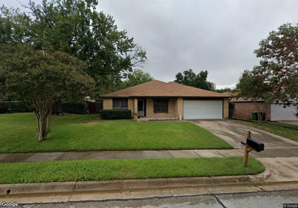 2950 Beachtree Ln, Bedford, TX 76021 - photo 1