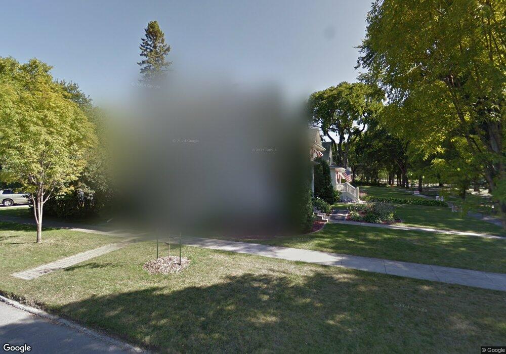 1102 7th St S, Fargo, ND 58103 - photo 1