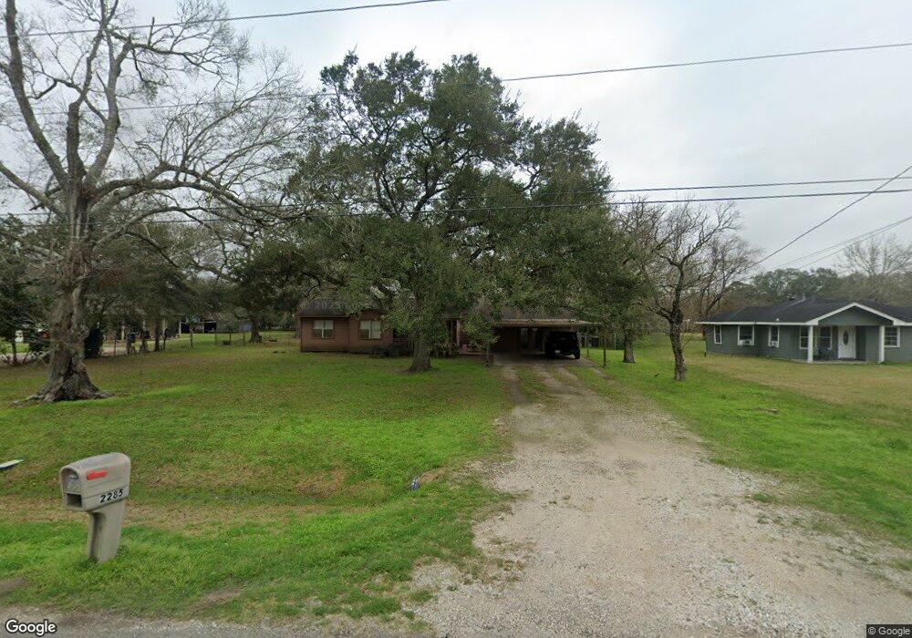2285 W Dumble St, Alvin, TX 77511 - photo 1