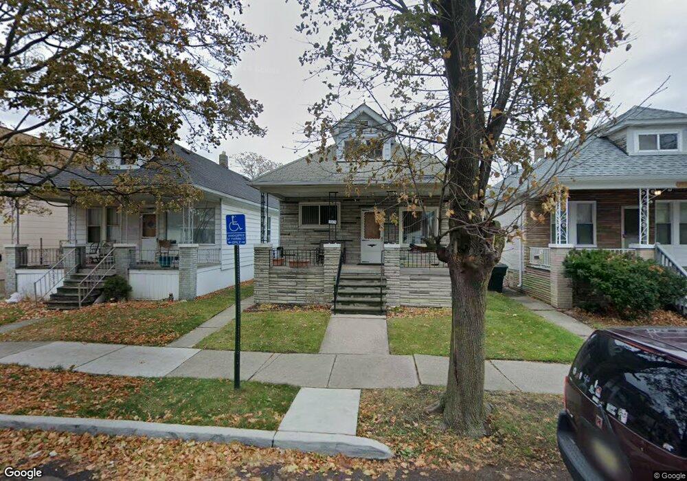 3905 Casmere St, HamtraMcK, MI 48212 - photo 1