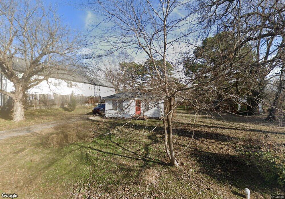 920 S Wood Ave, Fayetteville, AR 72701 - photo 1