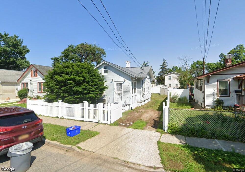 29 E Pennywood Ave, Roosevelt, NY 11575 - photo 1