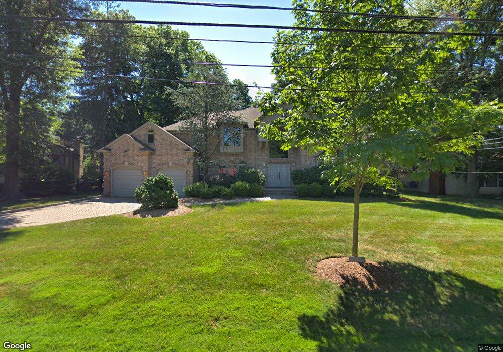 6 Peter Lynas Ct, Tenafly, NJ 07670 - photo 1