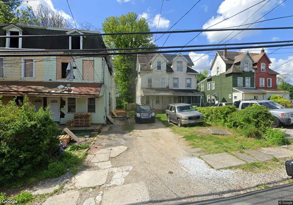 1014 Pine St, Darby, PA 19023 - photo 1