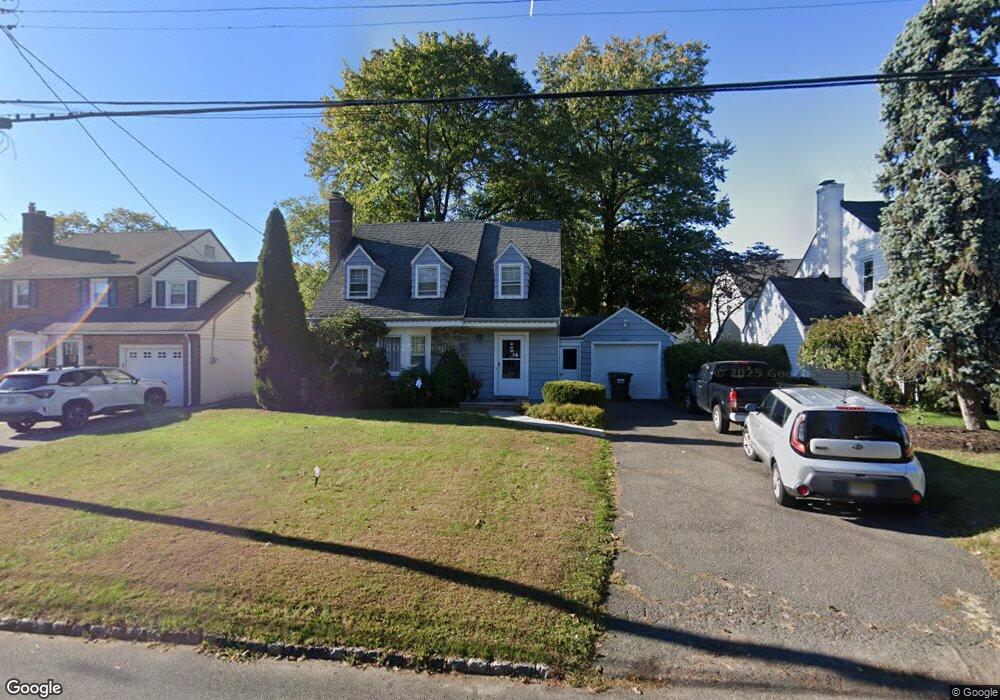 2225 Coles Ave, Scotch Plains, NJ 07076 - photo 1