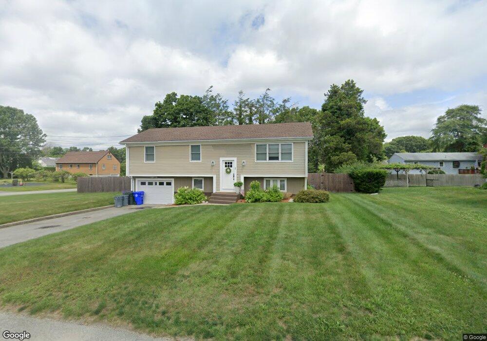 7 Corte Real Dr, Bristol, RI 02809 - photo 1