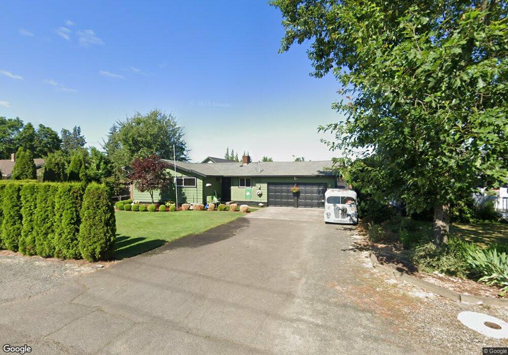 740 Arcadia Dr, Eugene, OR 97401 - photo 1