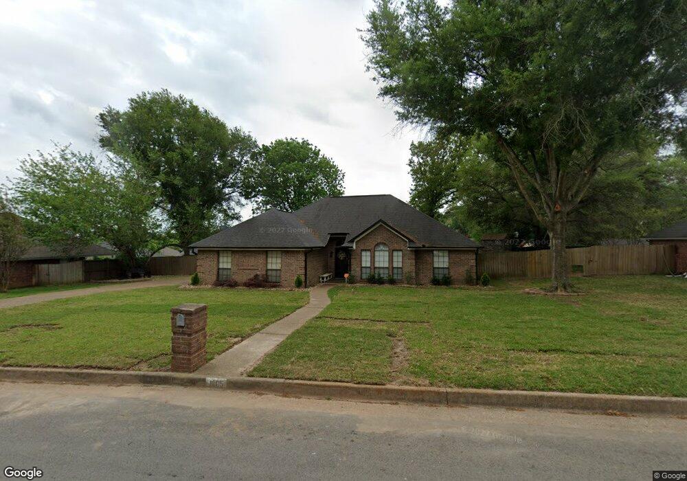 1005 Beth Dr, Tyler, TX 75703 - photo 1