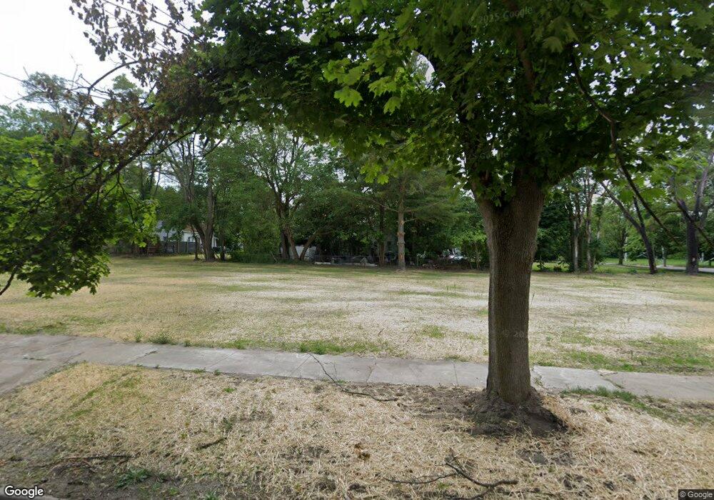 1610 Dakota Ave, Flint, MI 48506 - photo 1