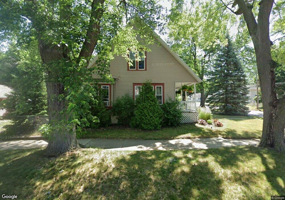 703 Graceland St NE, Grand Rapids, MI 49505 - photo 1