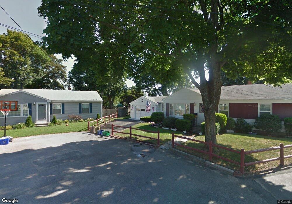 27 Doran Dr, Pawtucket, RI 02861 - photo 1