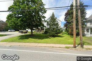 25 Oak St, Springvale, ME 04083