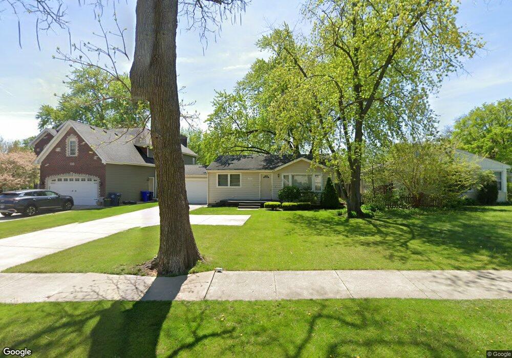 1414 Manchester Rd, Wheaton, IL 60187 - photo 1