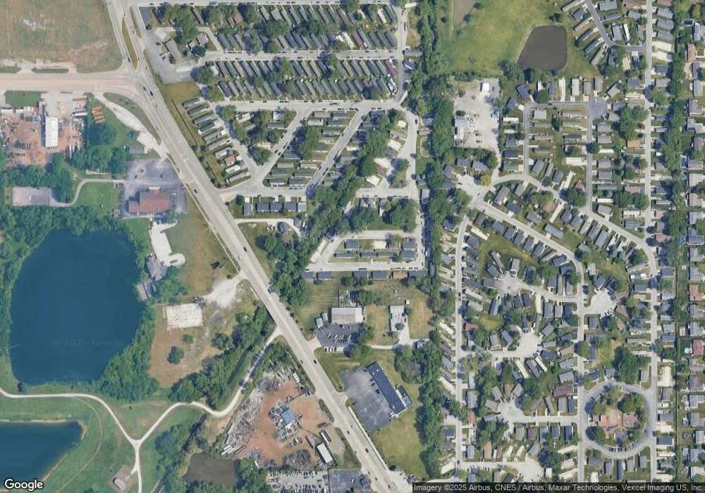 925 Victoria Cir, Lynwood, IL 60411 - photo 1