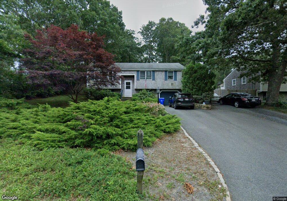 68 Thom Ave, Buzzards Bay, MA 02532 - photo 1