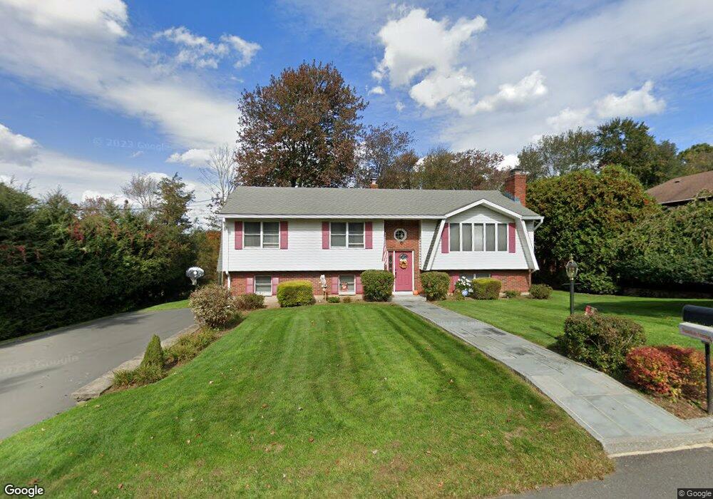 216 Forest Ave, Waterbury, CT 06708 - photo 1