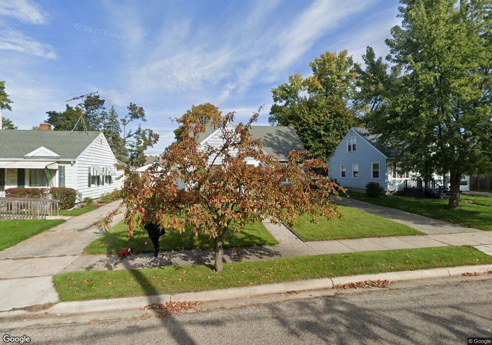 1526 Victor Ave, Lansing, MI 48910 - photo 1