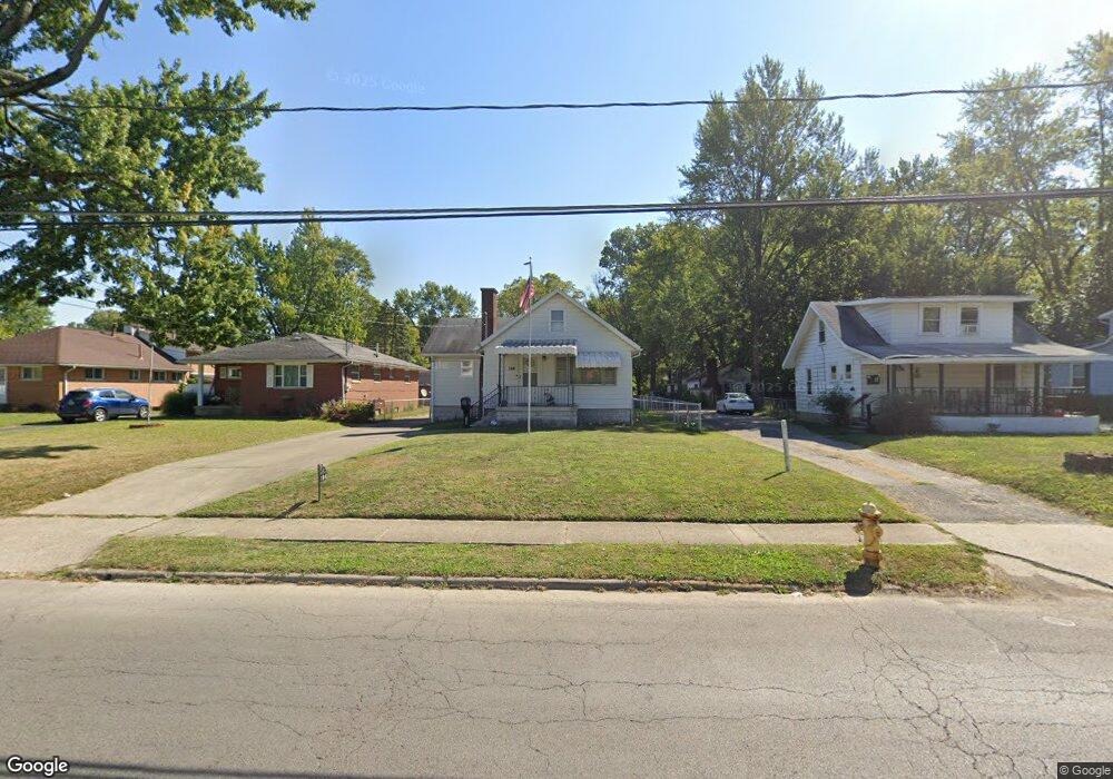 184 Maplewood Ave, Columbus, OH 43213 - photo 1