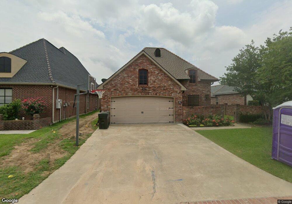 919 Chartres St, Lake Charles, LA 70605 - photo 1