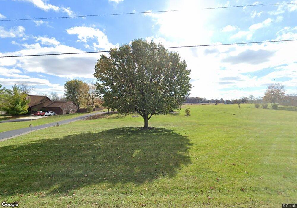 1395 W Hume Rd, Lima, OH 45806 - photo 1