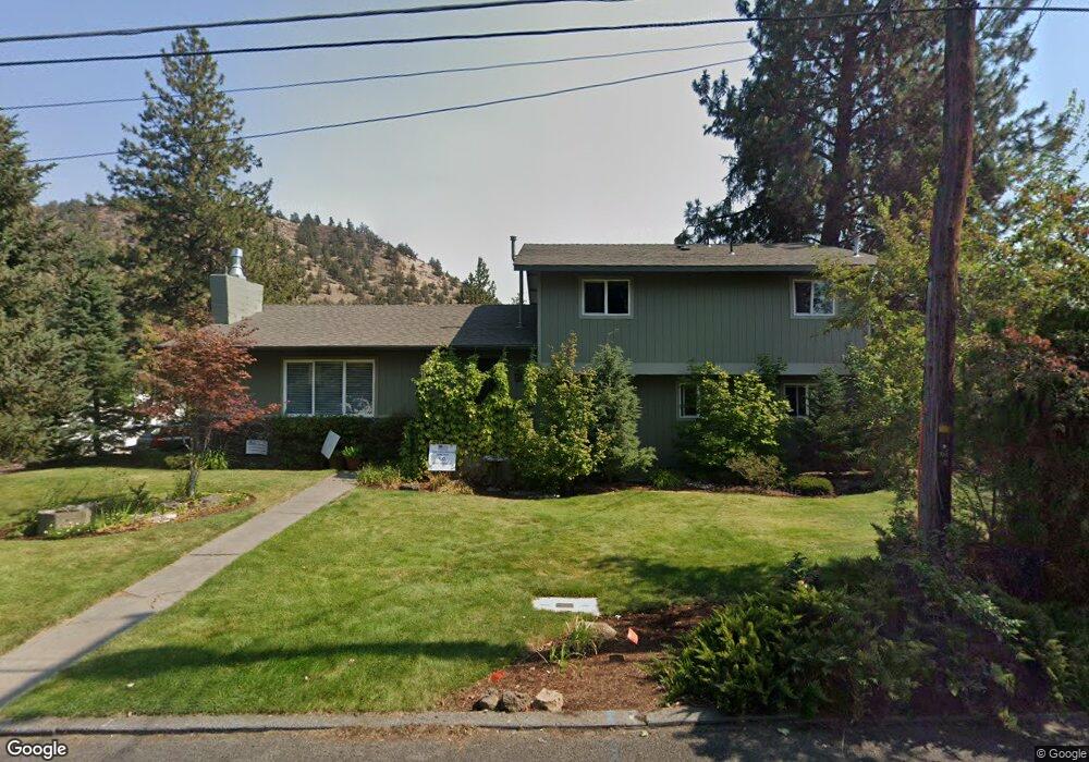 742 NE 12th St, Bend, OR 97701 - photo 1