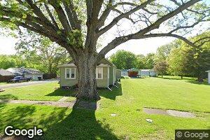 501 N Cleveland Ave, Thayer, IL 62689
