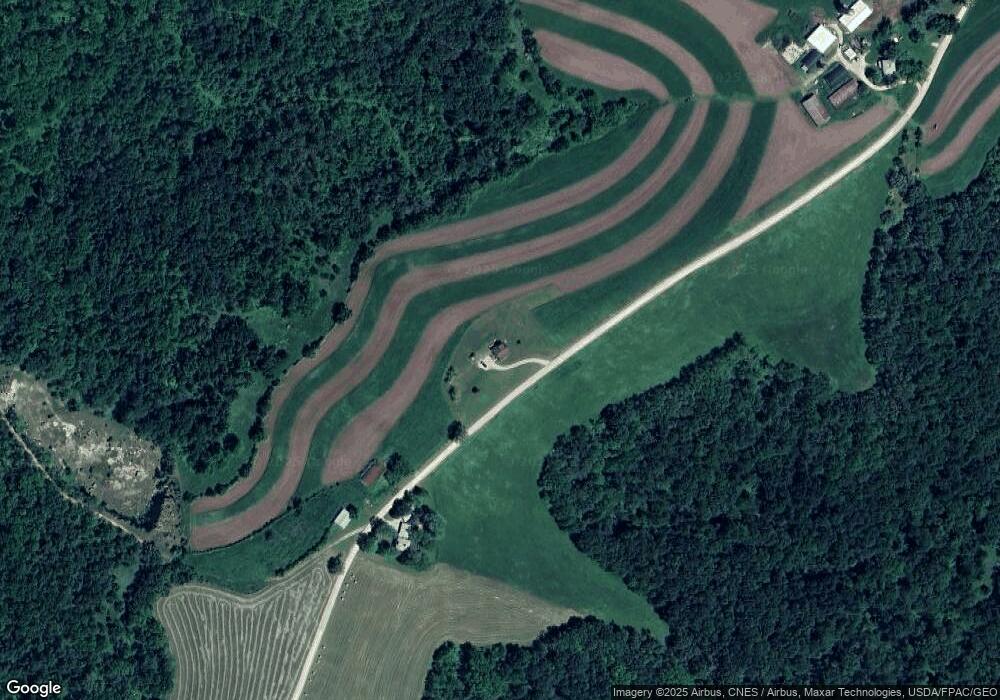 31839 Pier Ridge Rd, La Crescent, MN 55947 - photo 1