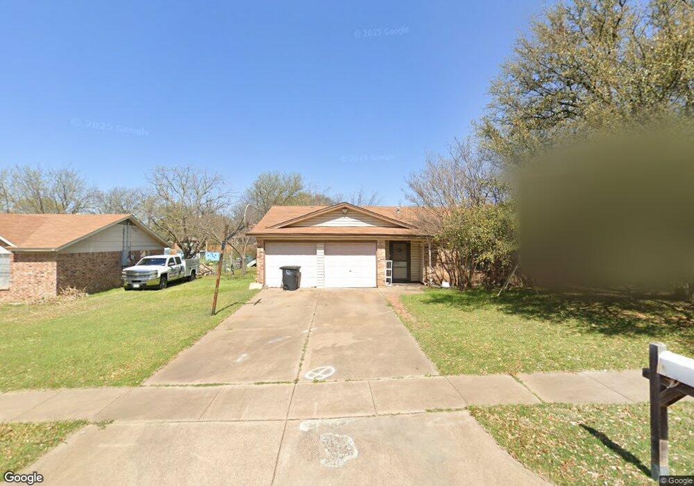 1400 Laurel Ln, Cleburne, TX 76033 - photo 1