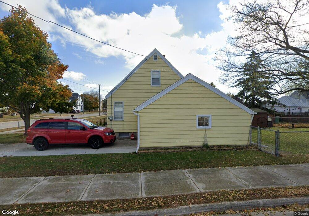 2521 10th St, Two Rivers, WI 54241 - photo 1