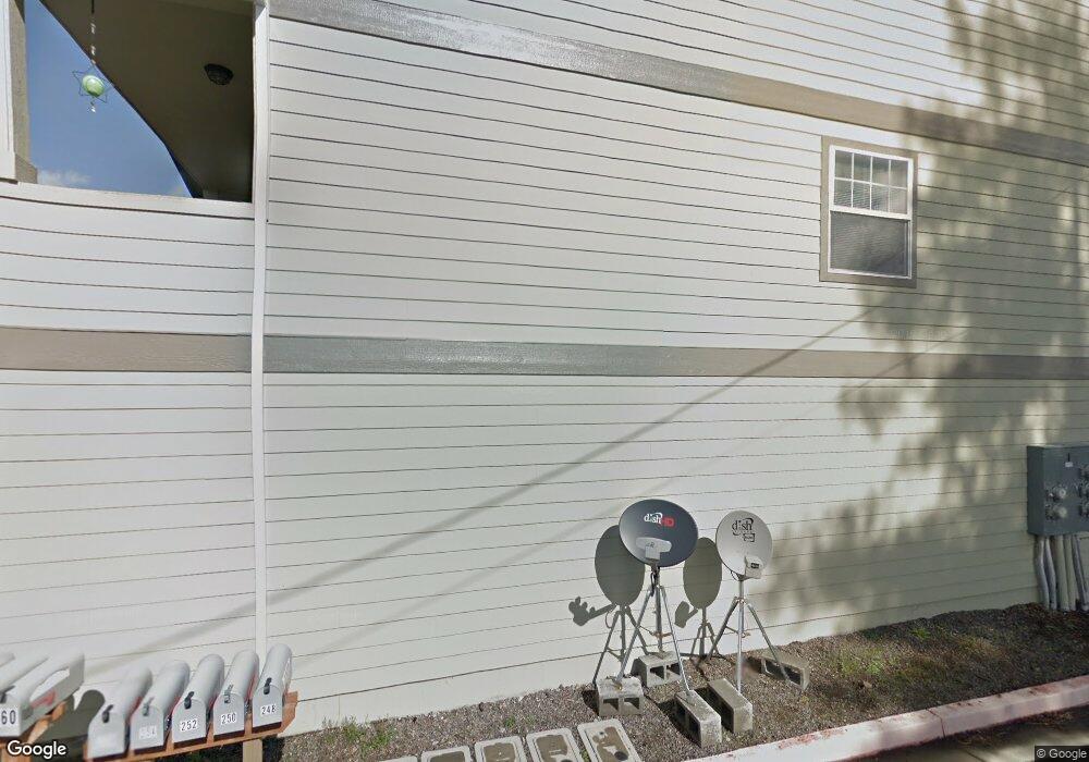 256 Hiatt Ln, Central Point, OR 97502 - photo 1