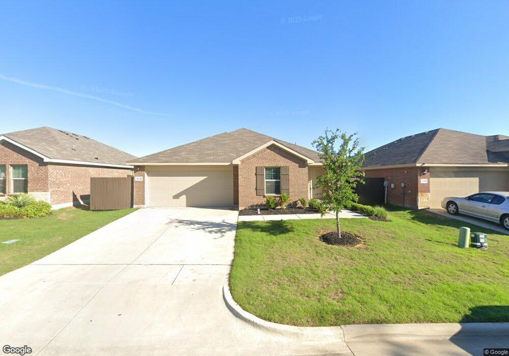 212 Phillips St, Cleburne, TX 76033 - photo 1