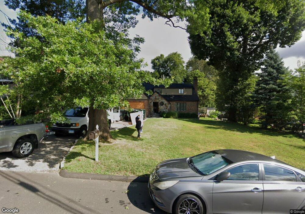 13 Gregory Rd, Cos Cob, CT 06807 - photo 1