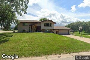 441 Fireside Dr, La Crescent, MN 55947