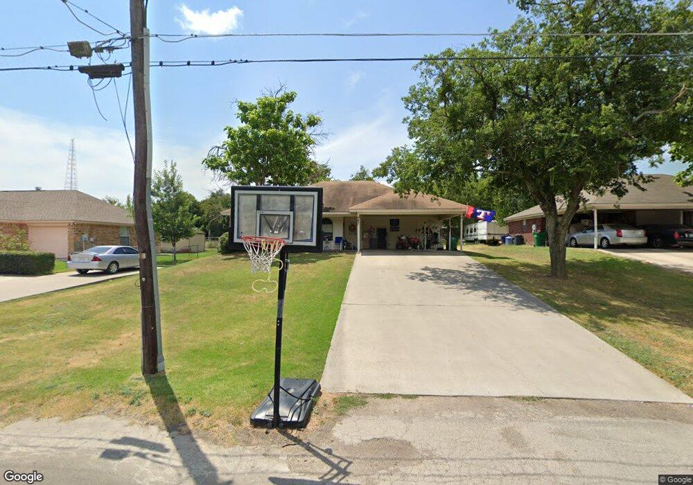 403 W Ash St, Decatur, TX 76234 - photo 1